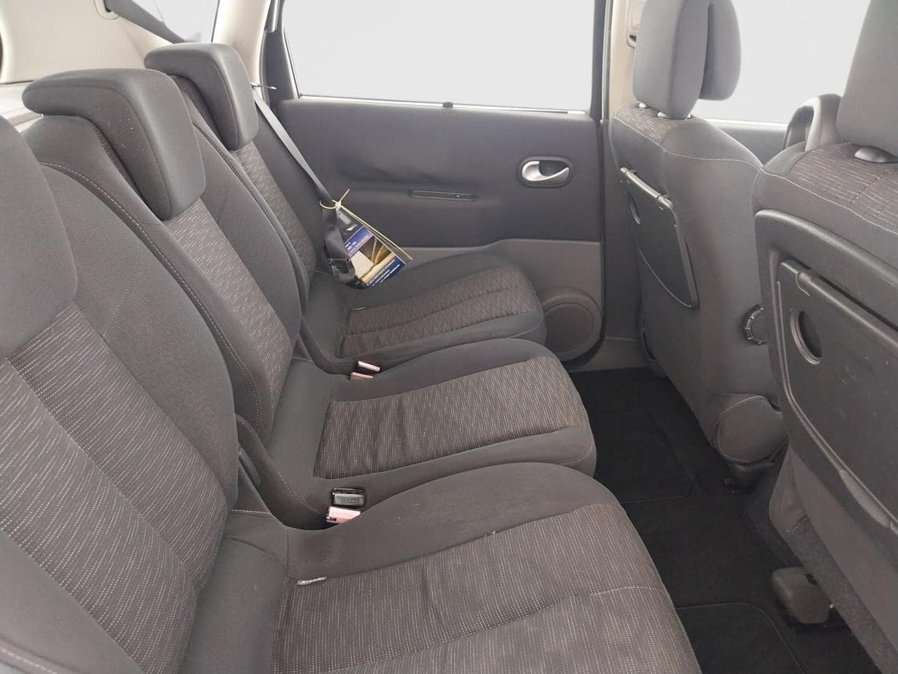 2008 Renault SCENIC - 13