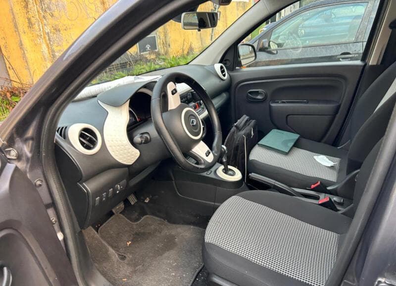 2021 Renault Twingo - 13