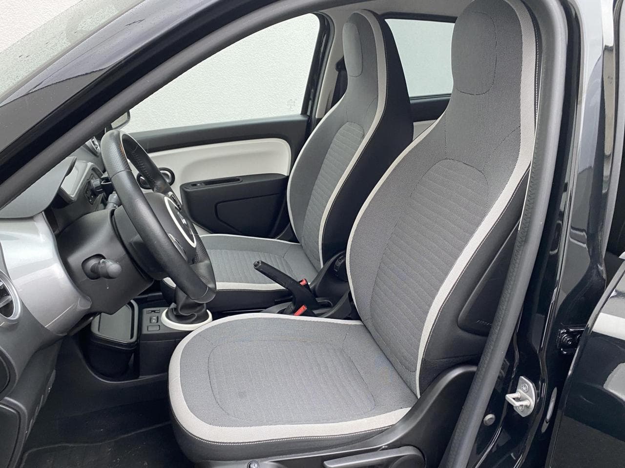 2019 Renault TWINGO - 9