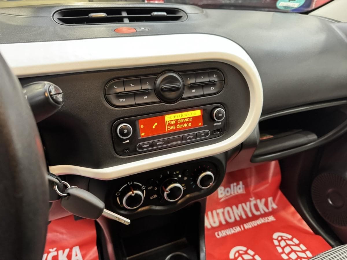 2015 Renault TWINGO - 17