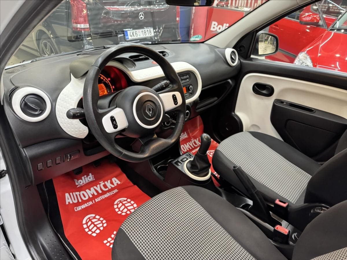2015 Renault TWINGO - 15