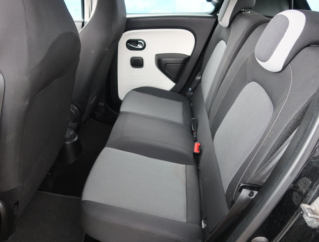 2015 Renault TWINGO - 15