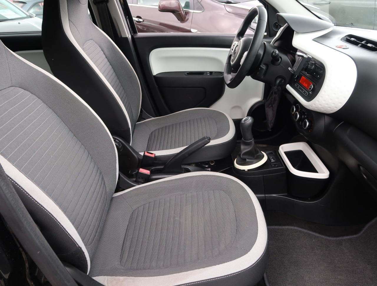 2015 Renault TWINGO - 12
