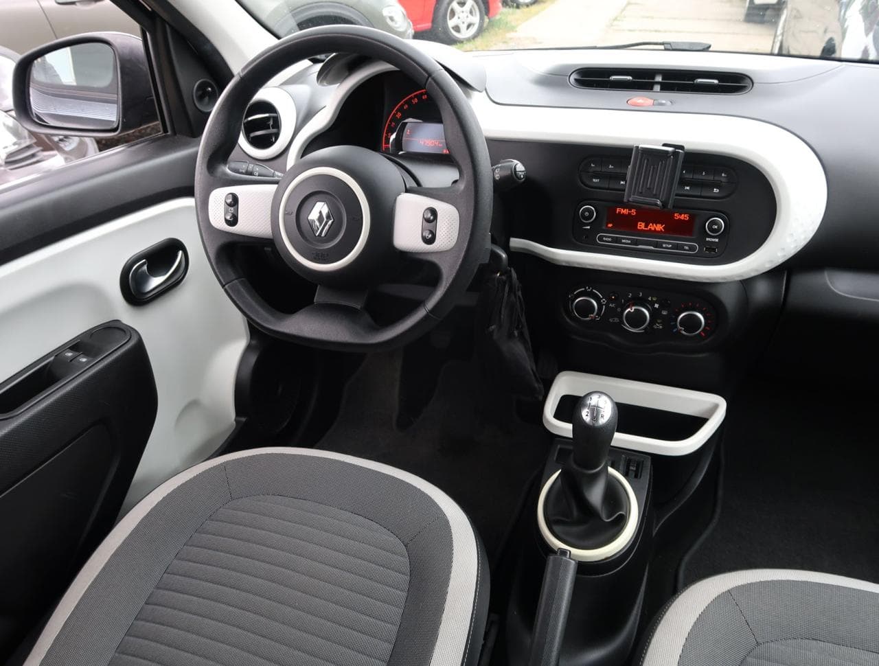 2015 Renault TWINGO - 9
