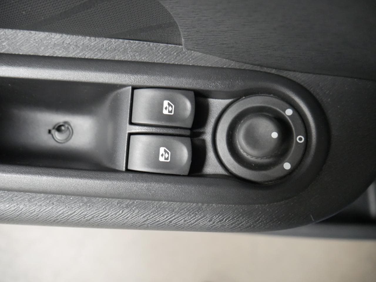 2014 Renault TWINGO - 17