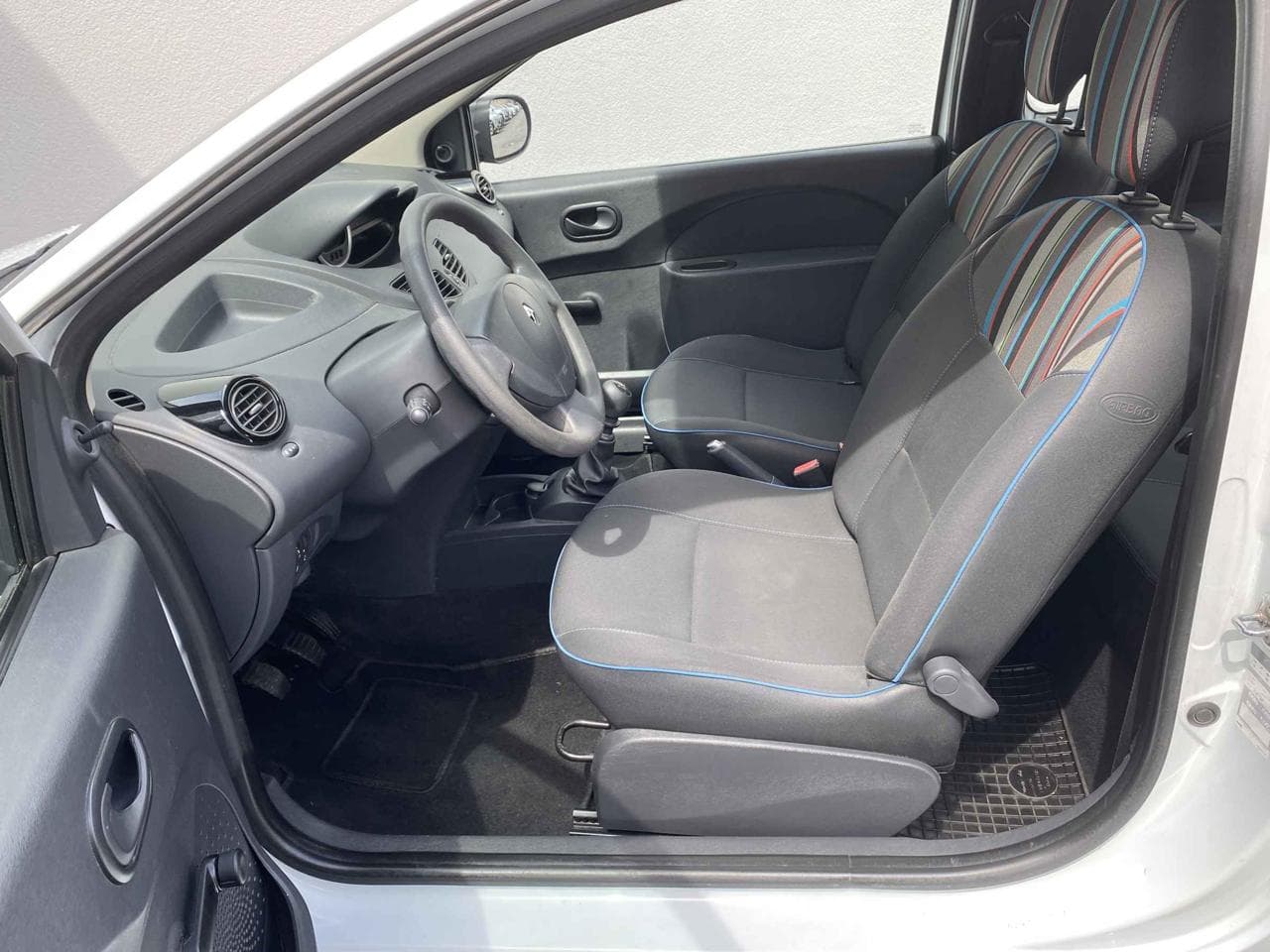 2014 Renault TWINGO - 9