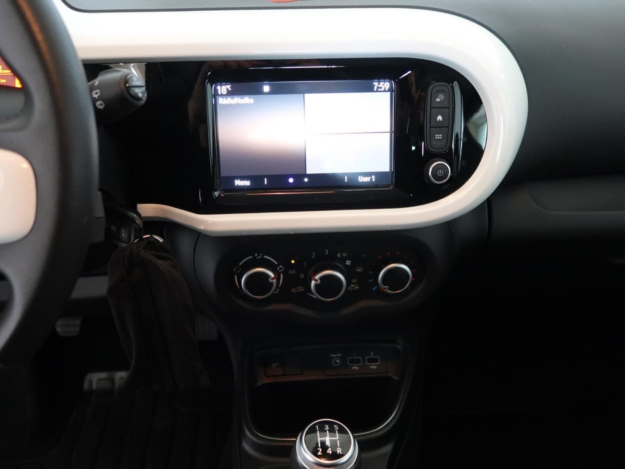2020 Renault TWINGO - 18