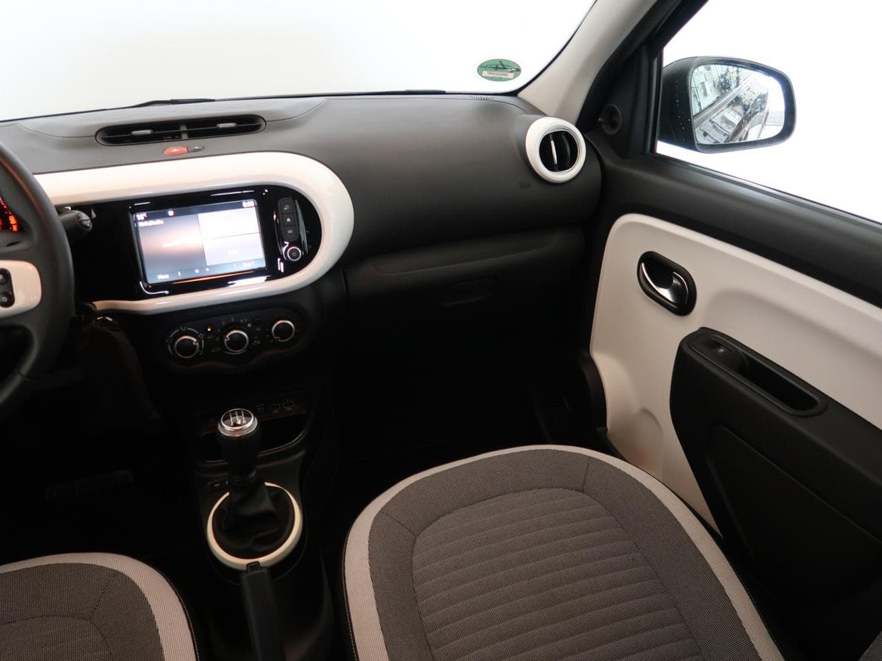 2020 Renault TWINGO - 11