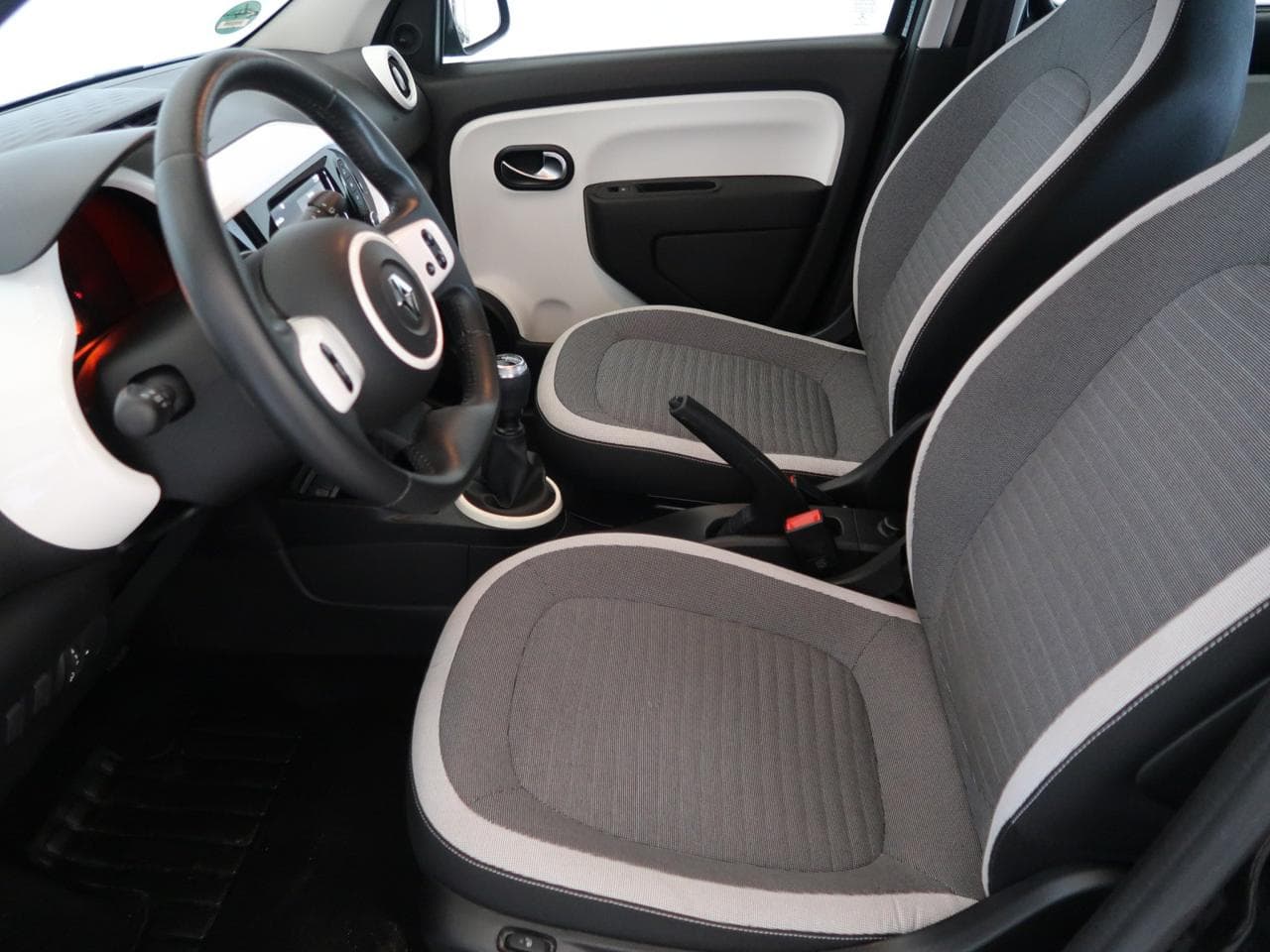 2020 Renault TWINGO - 16
