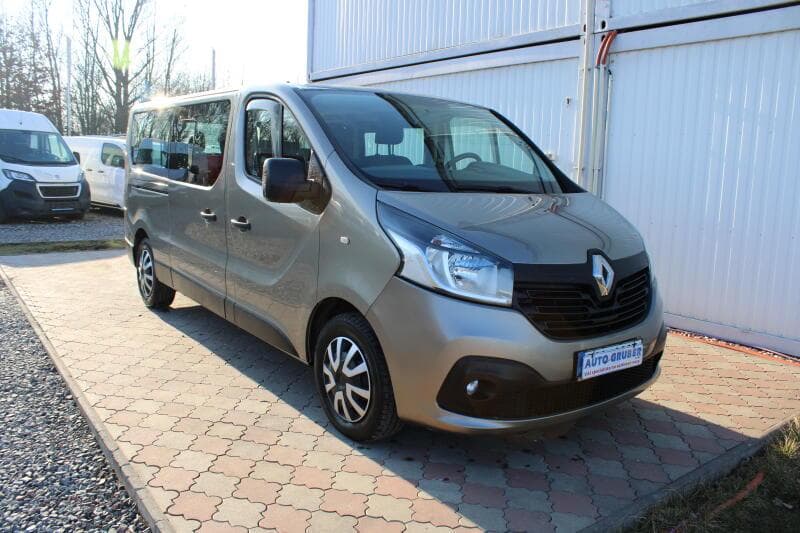 2015 Renault Trafic - 2