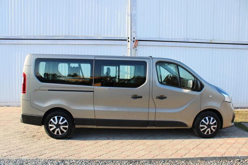 2015 Renault Trafic - 3