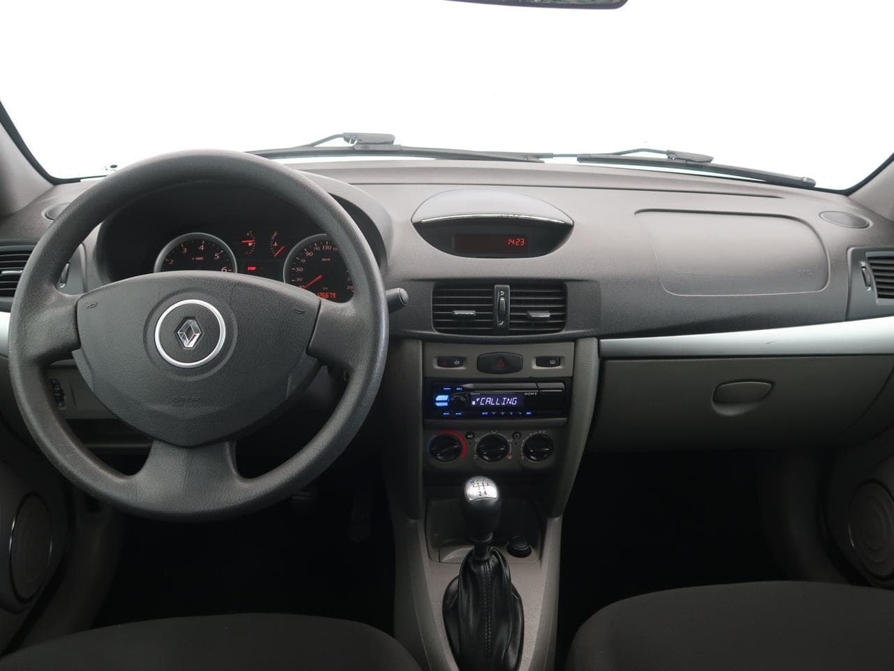 2012 Renault Thalia - 10