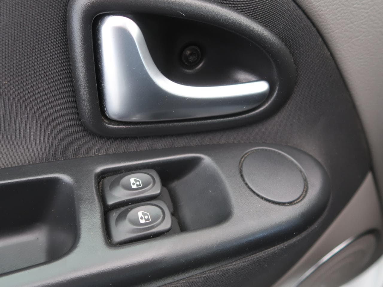 2012 Renault Thalia - 20