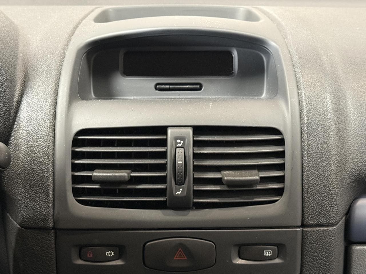 2008 Renault Thalia - 14