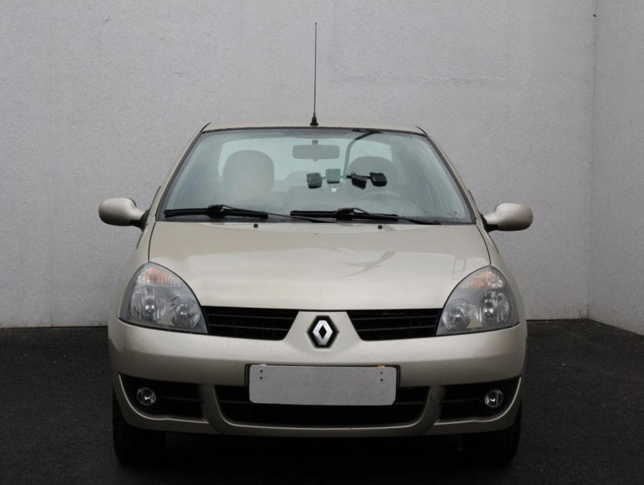 2008 Renault Thalia - 2
