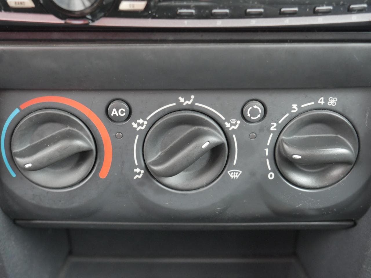 2009 Renault THALIA - 19