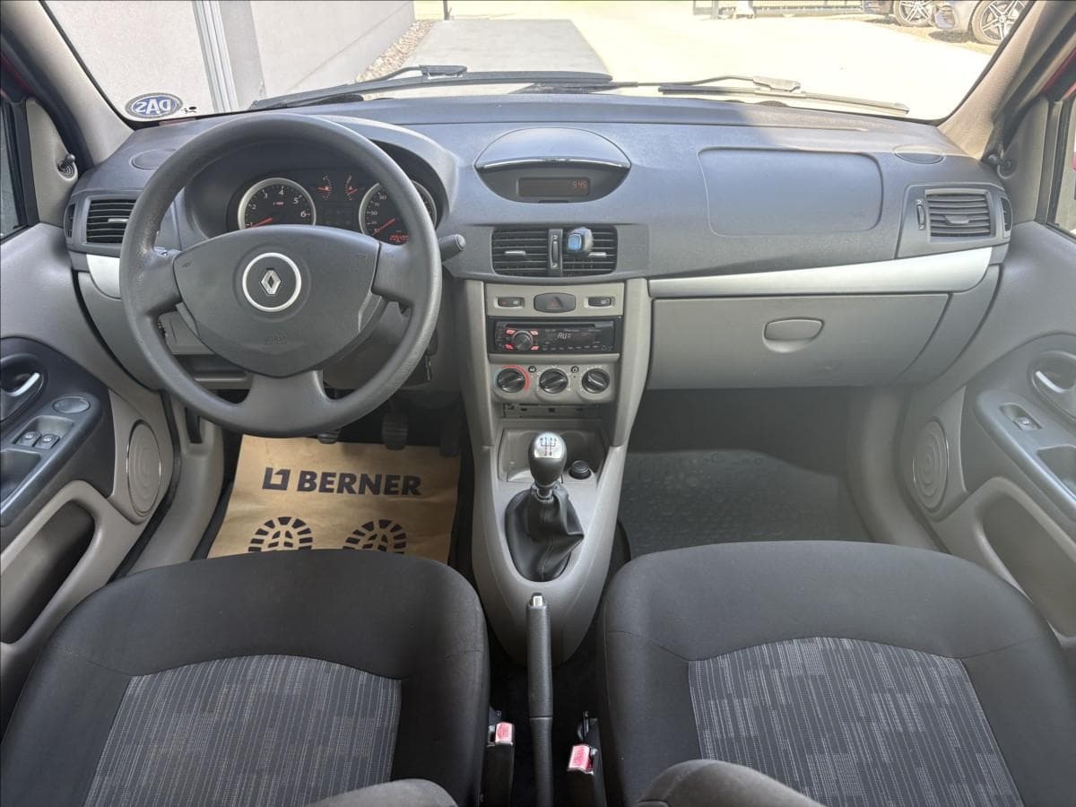 2012 Renault THALIA - 9