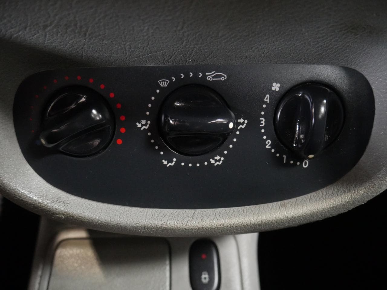 2003 Renault THALIA - 24