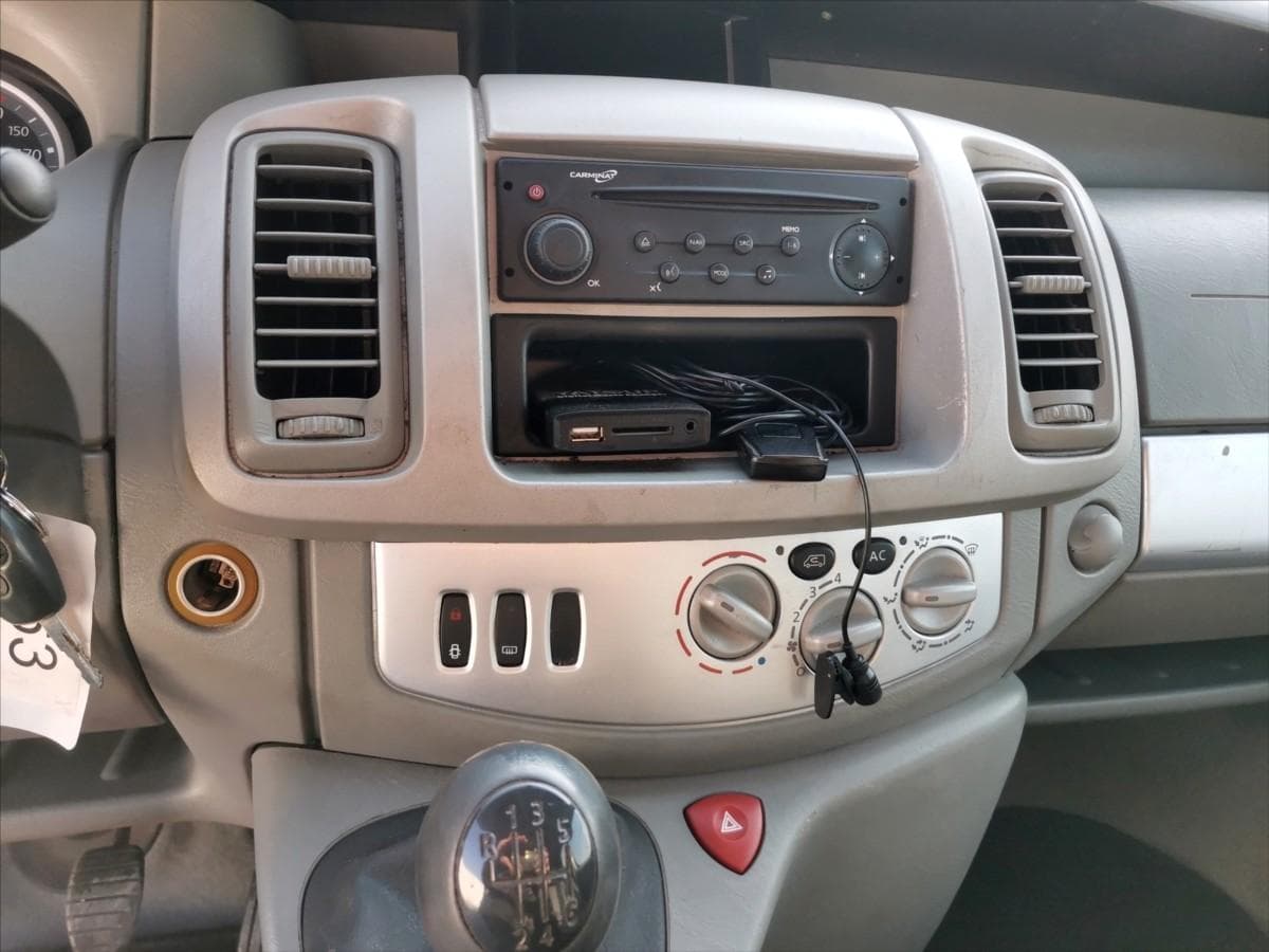 2007 Renault TRAFIC - 9
