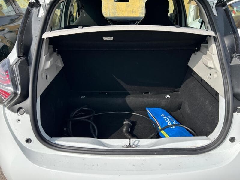 2022 Renault ZOE - 8
