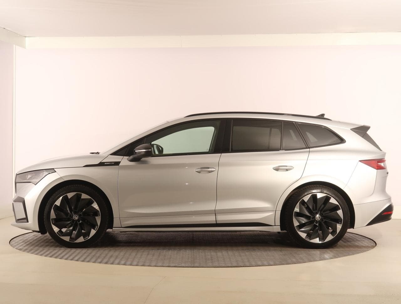2021 Škoda ENYAQ - 7