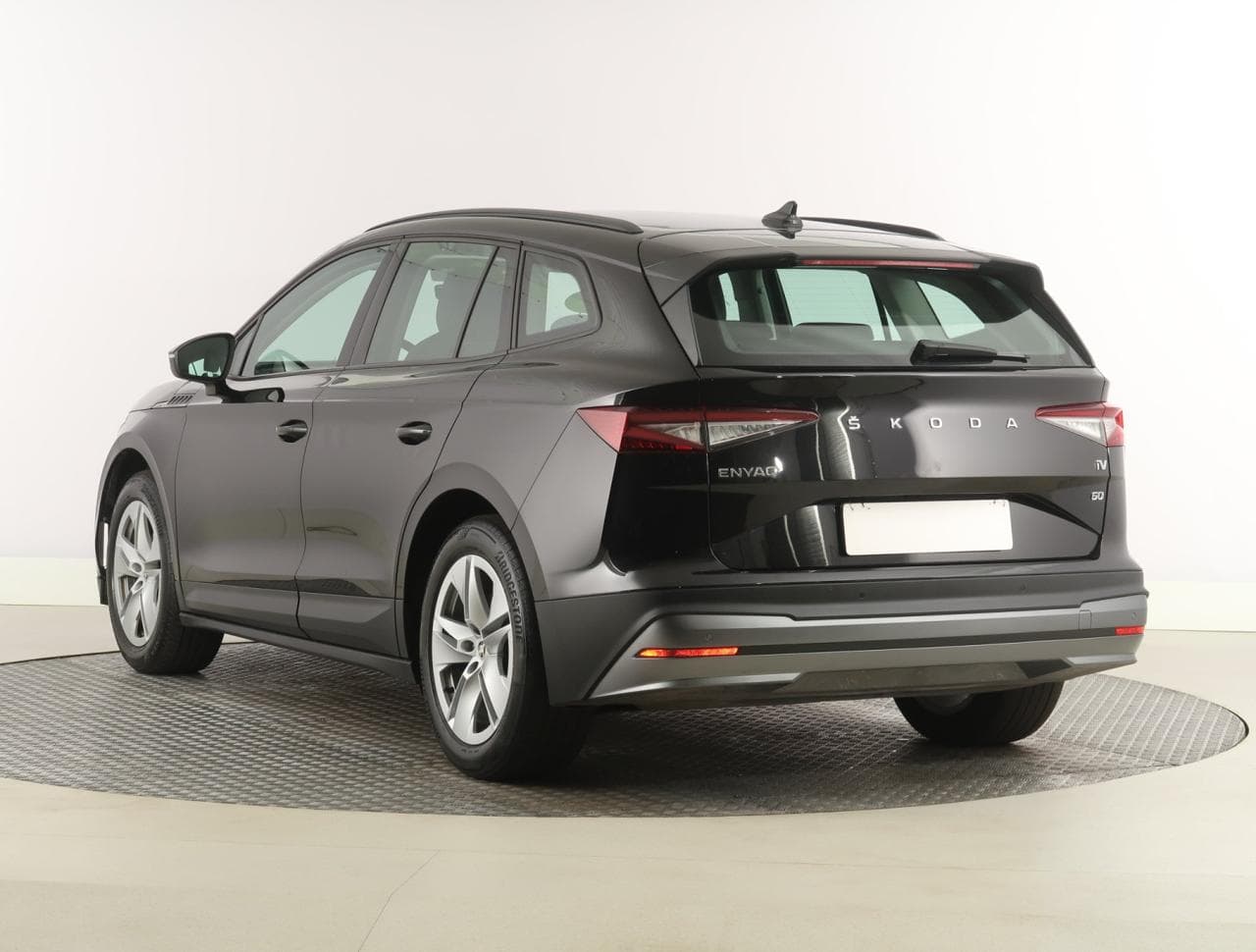 2022 Škoda ENYAQ - 5