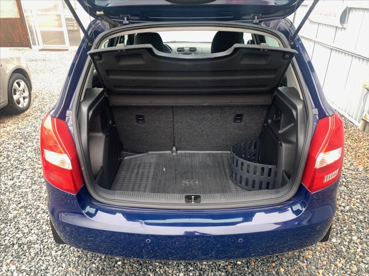 2010 Škoda FABIA - 16