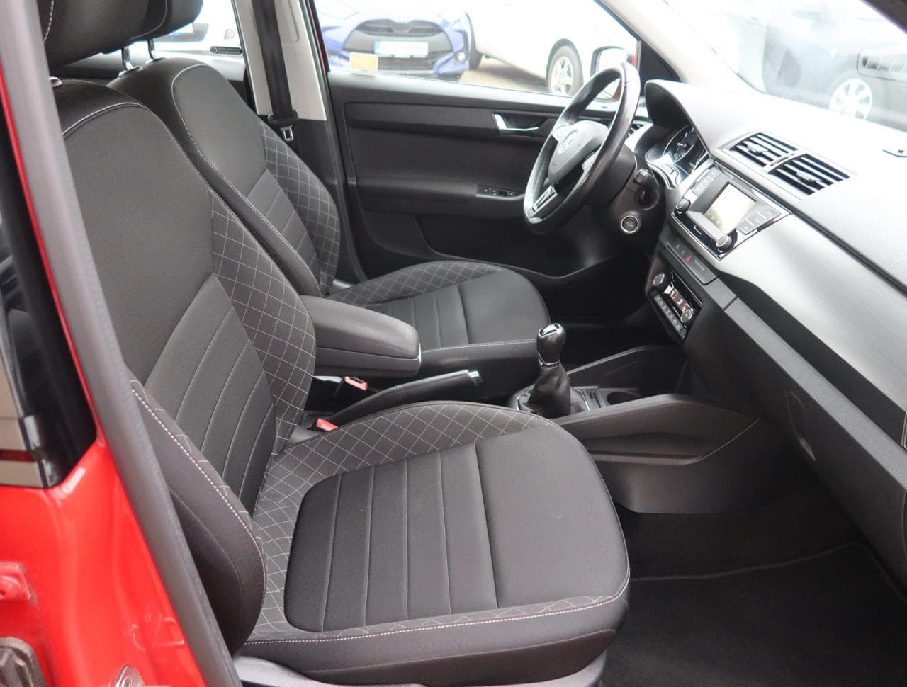 2016 Škoda FABIA - 12