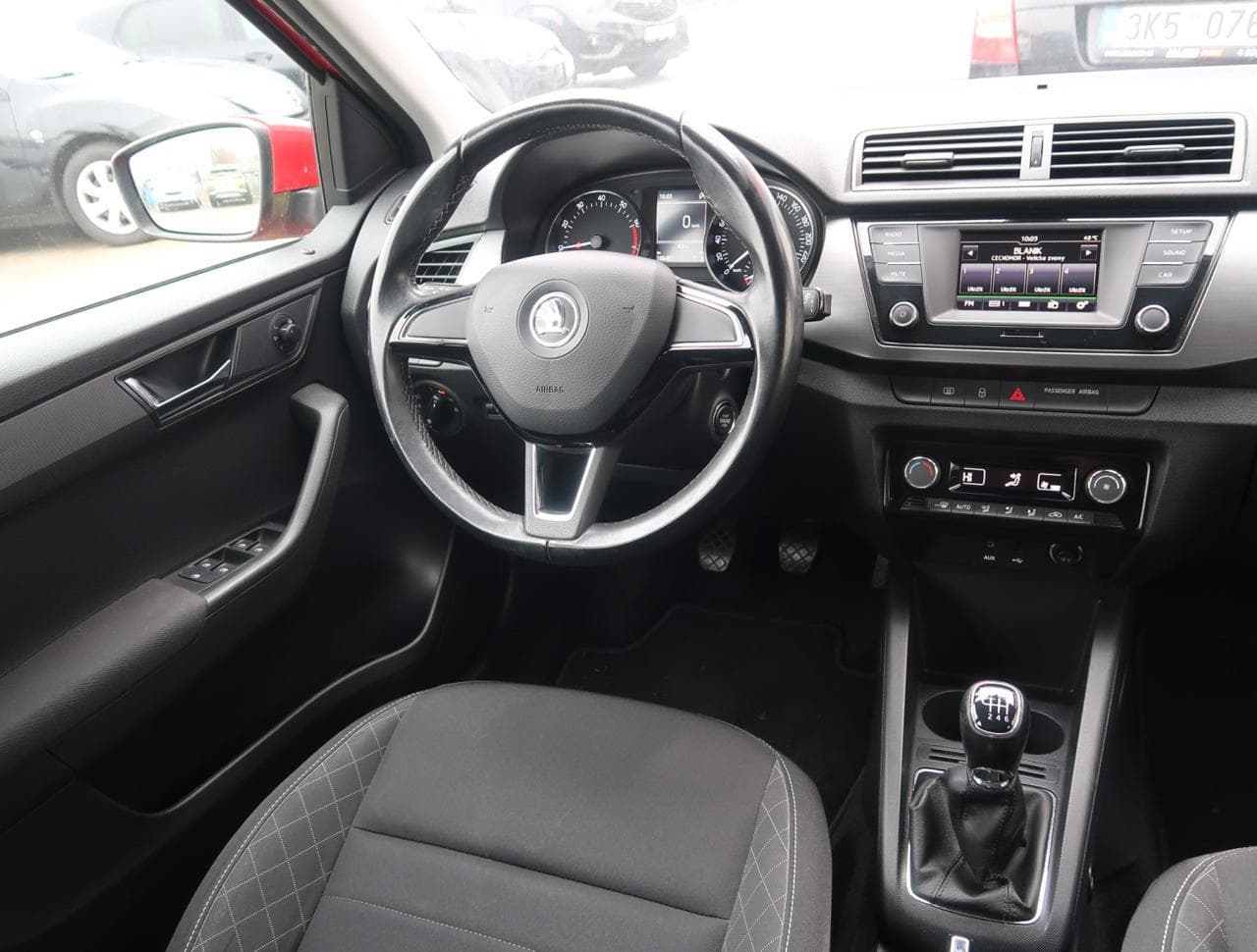 2016 Škoda FABIA - 9