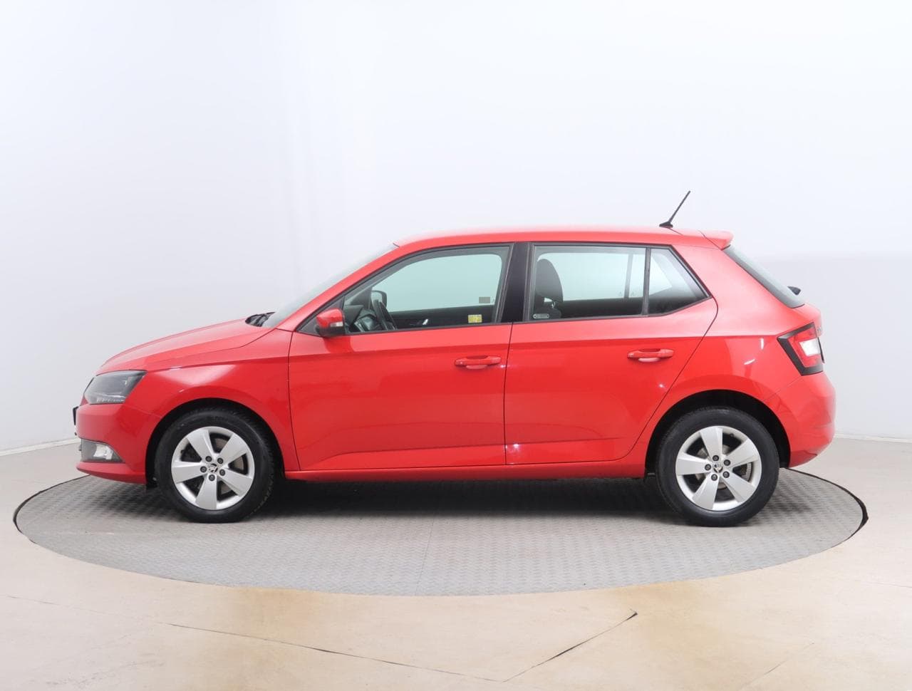 2016 Škoda FABIA - 4