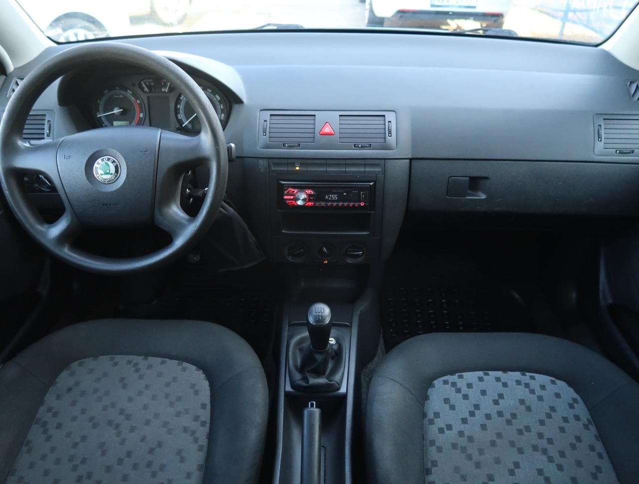 2005 Škoda Fabia - 10