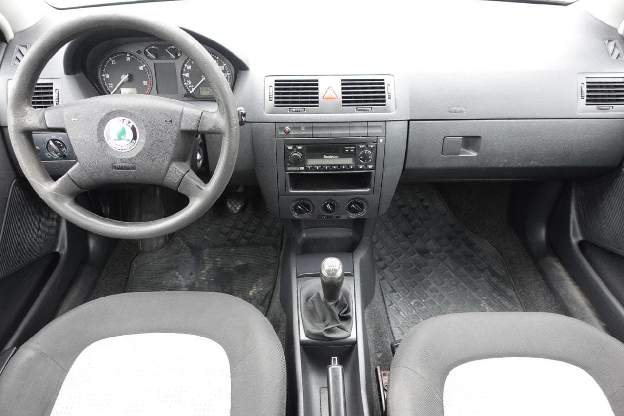 2003 Škoda FABIA - 8