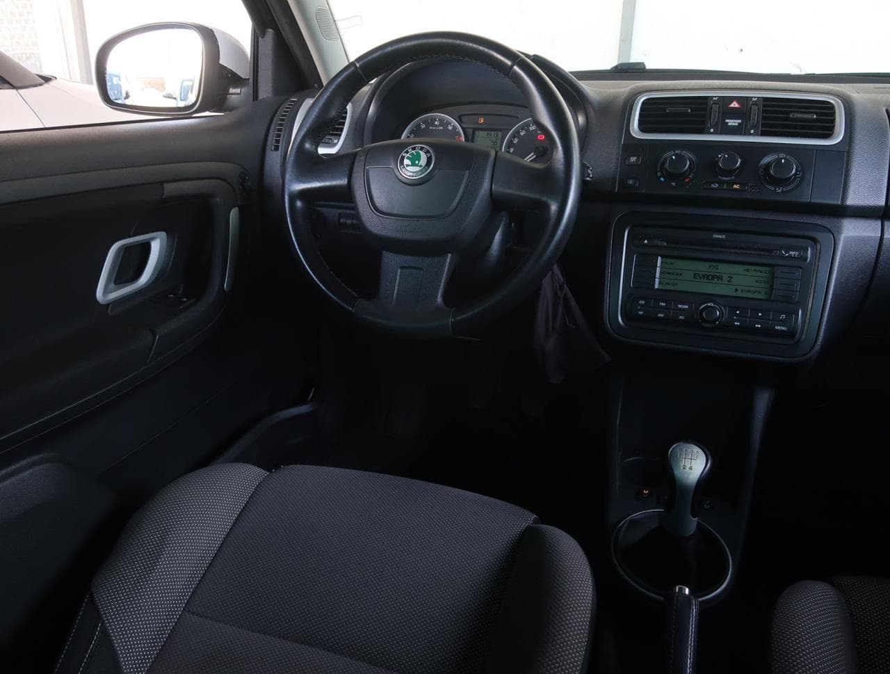 2010 Škoda FABIA - 9