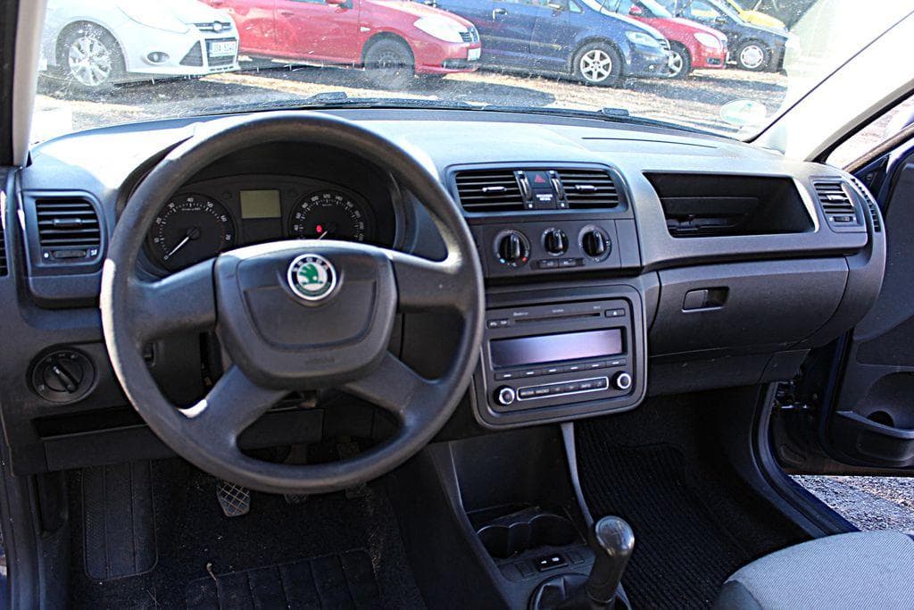 2010 Škoda Fabia - 8