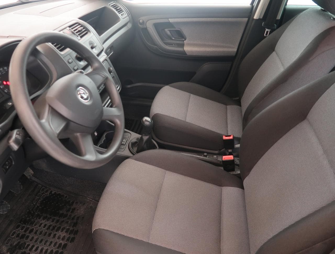 2013 Škoda FABIA - 16