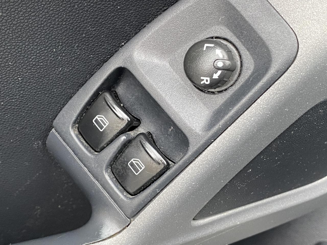 2012 Smart FORTWO - 10