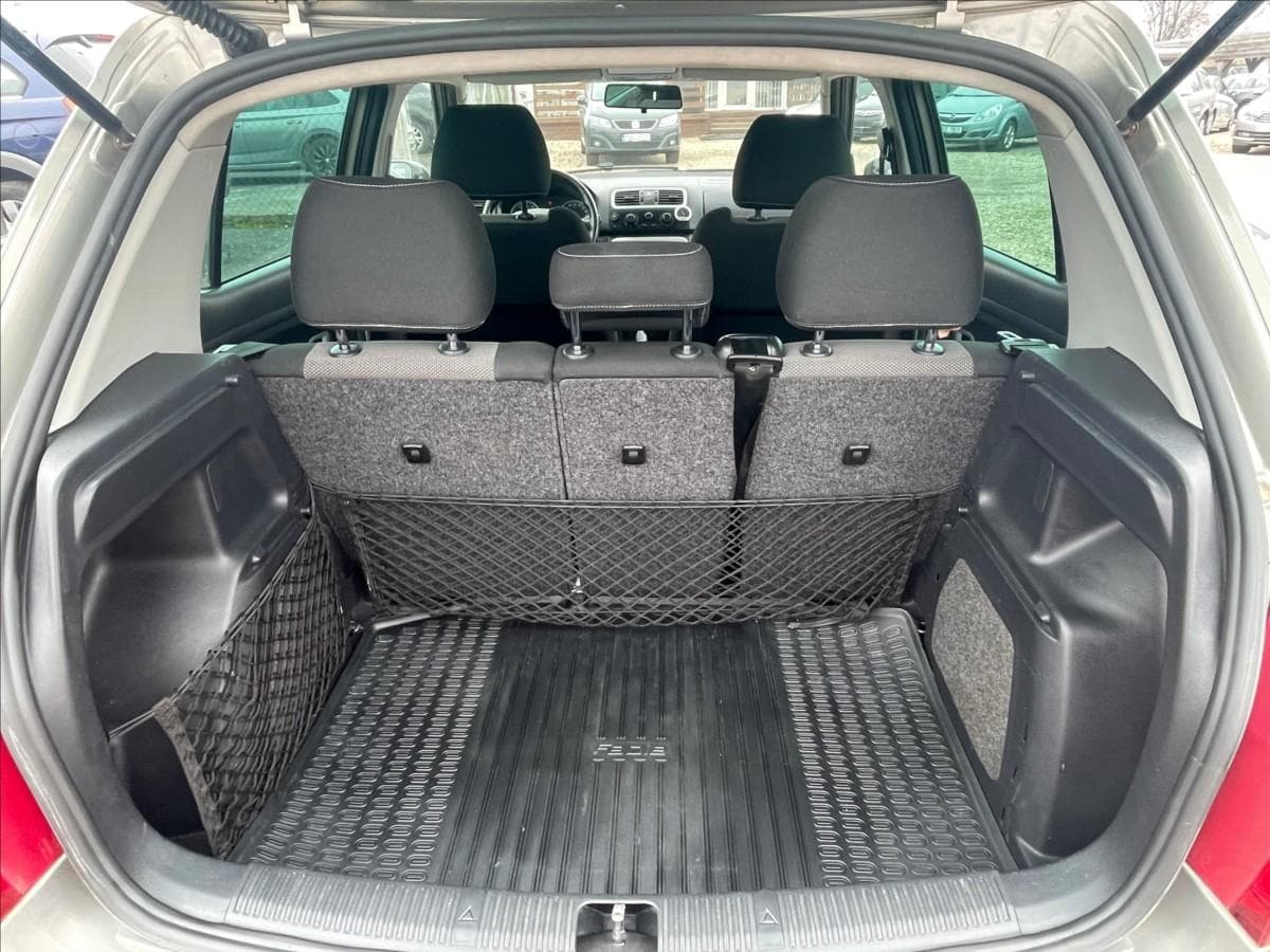 2008 Škoda Fabia - 12