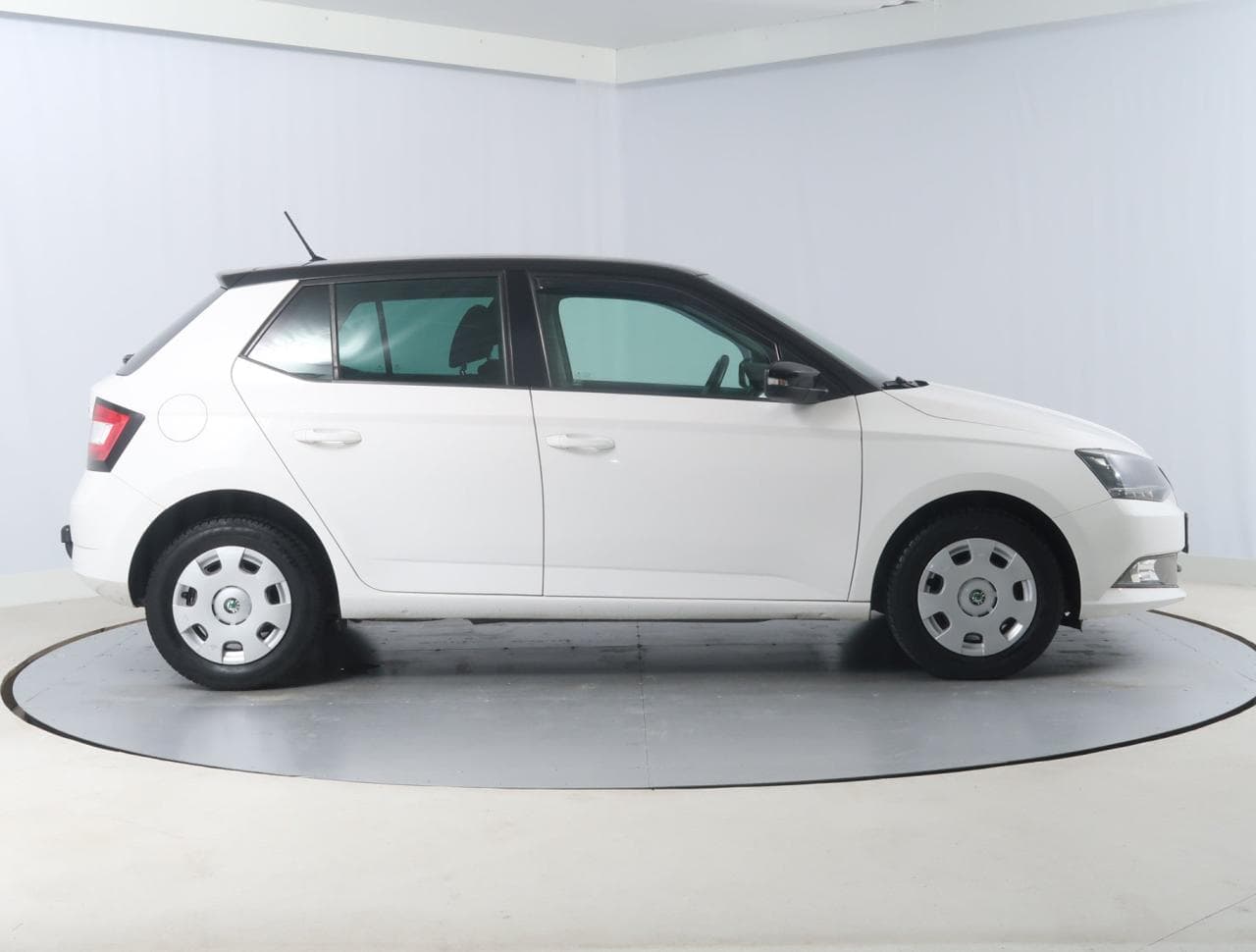 2015 Škoda Fabia - 8