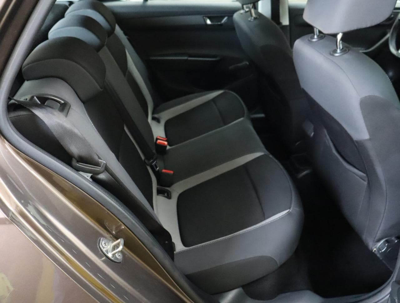 2018 Škoda Fabia - 13