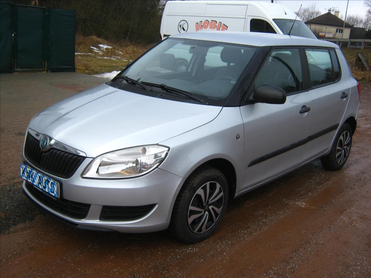 2010 Škoda Fabia - 8
