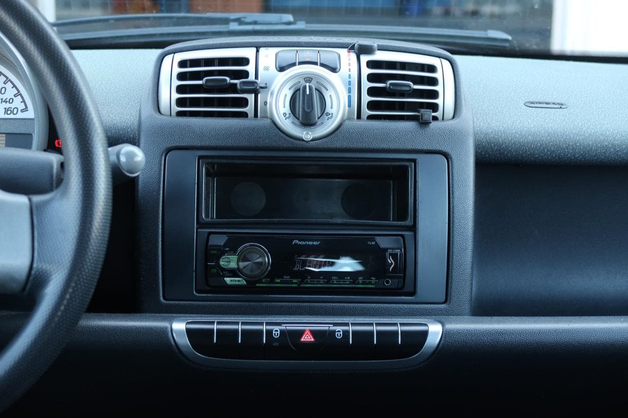 2011 Smart Fortwo - 15