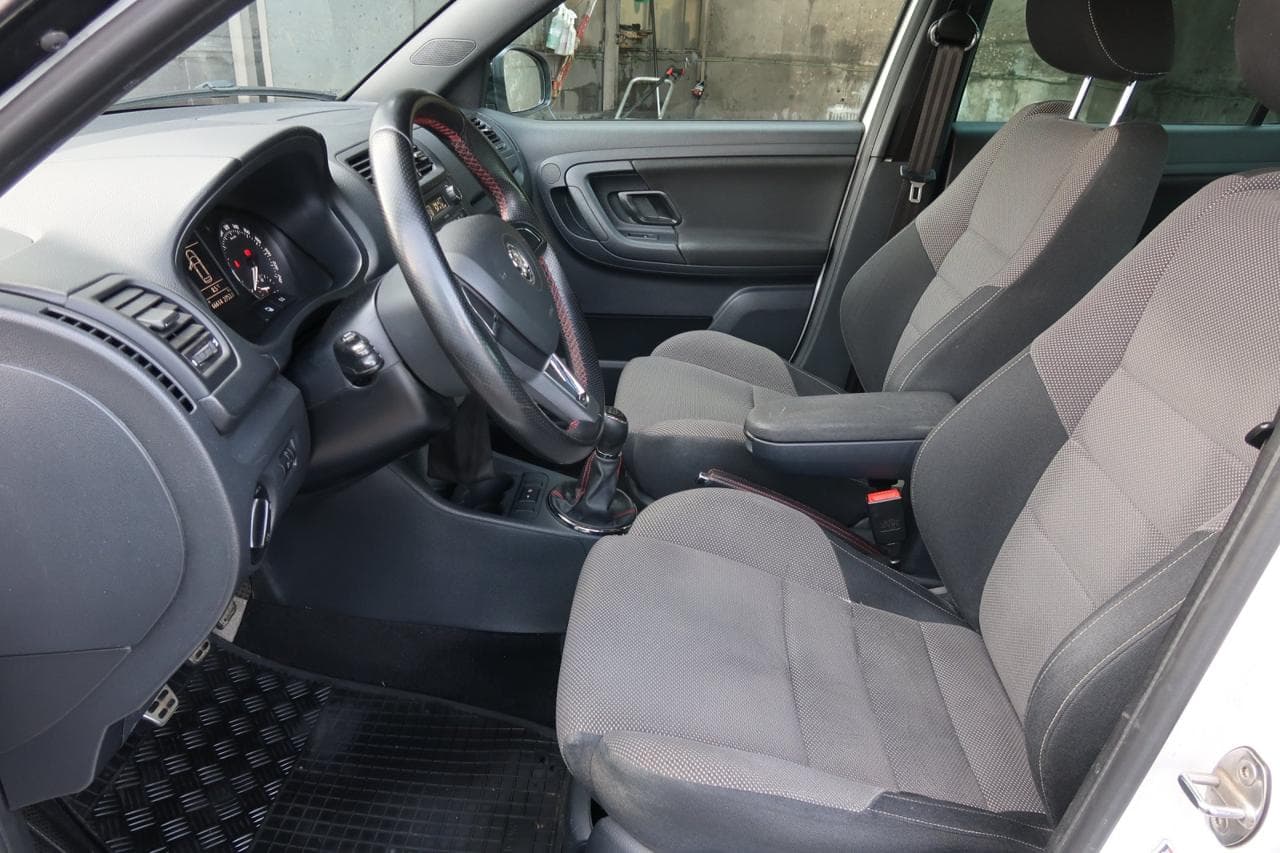 2013 Škoda Fabia - 16