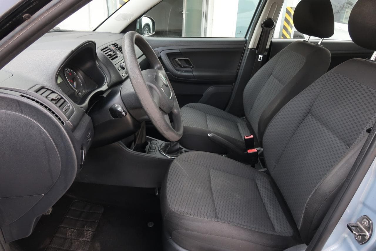 2010 Škoda Fabia - 16