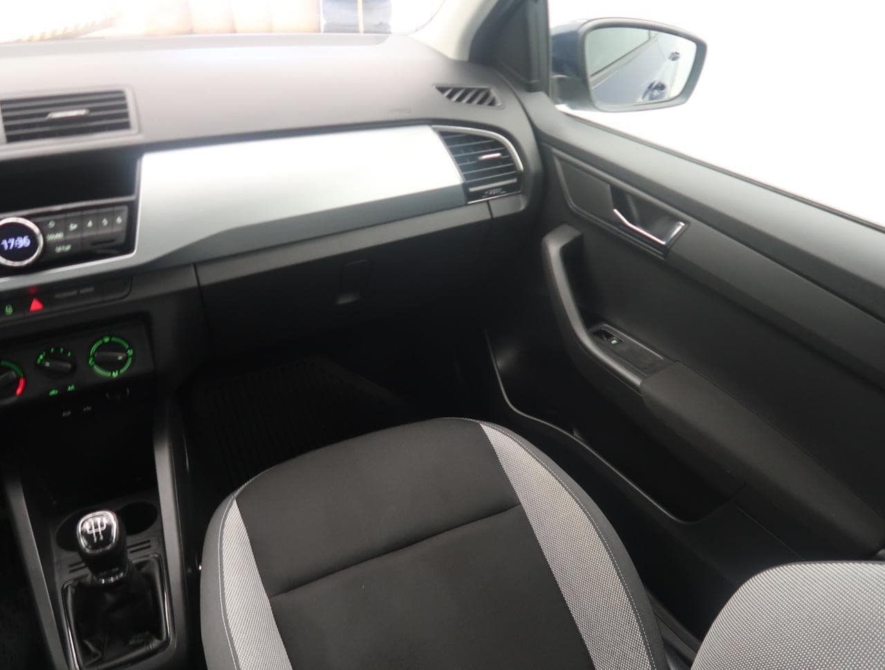 2015 Škoda Fabia - 11