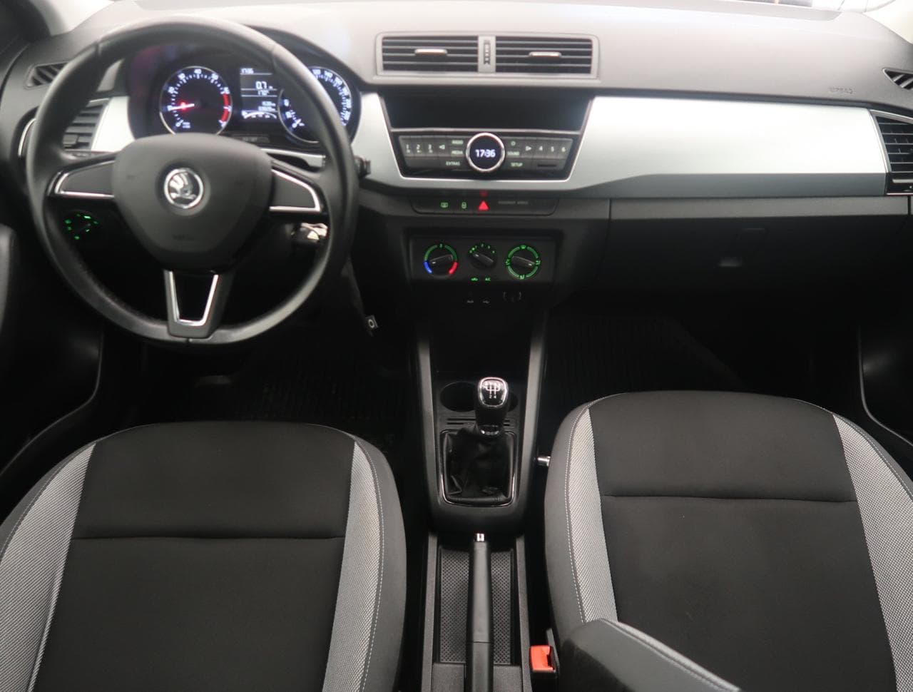 2015 Škoda Fabia - 10