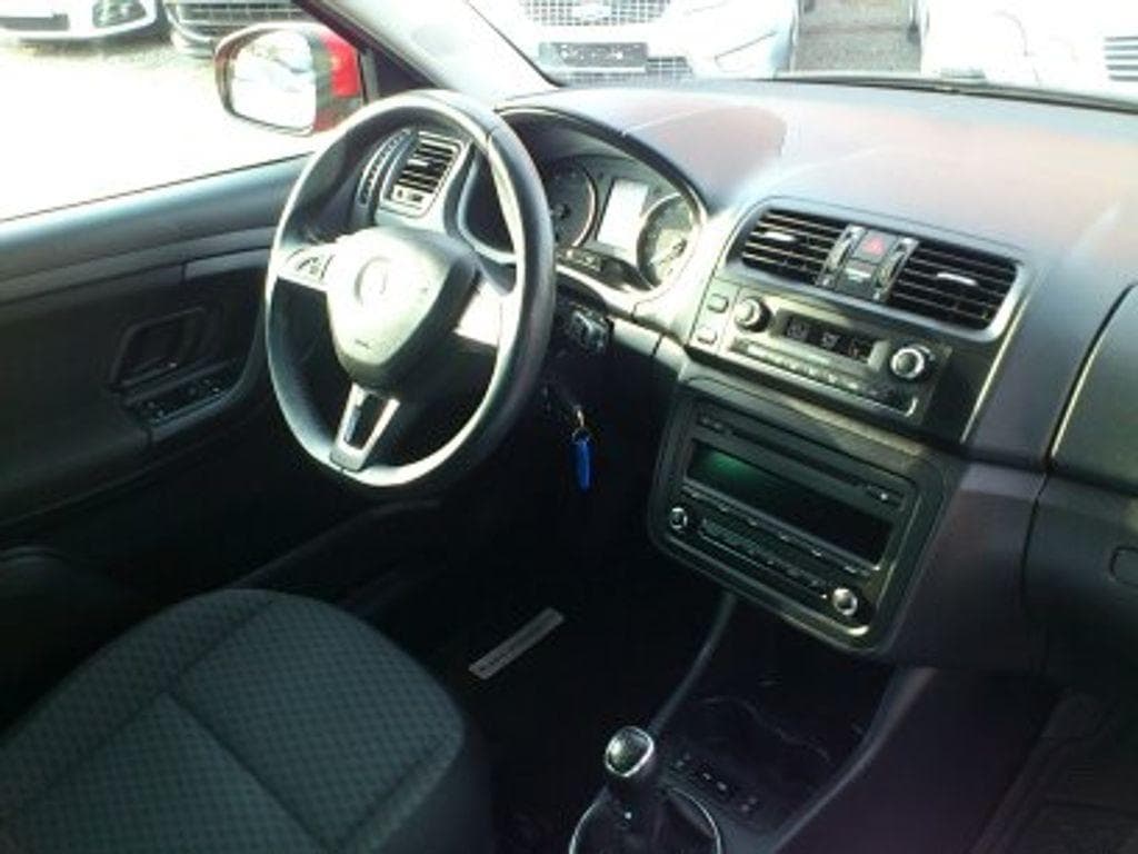 2014 Škoda Fabia - 12