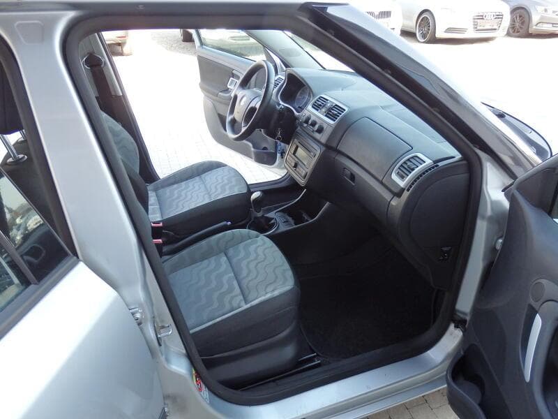 2008 Škoda Fabia - 10