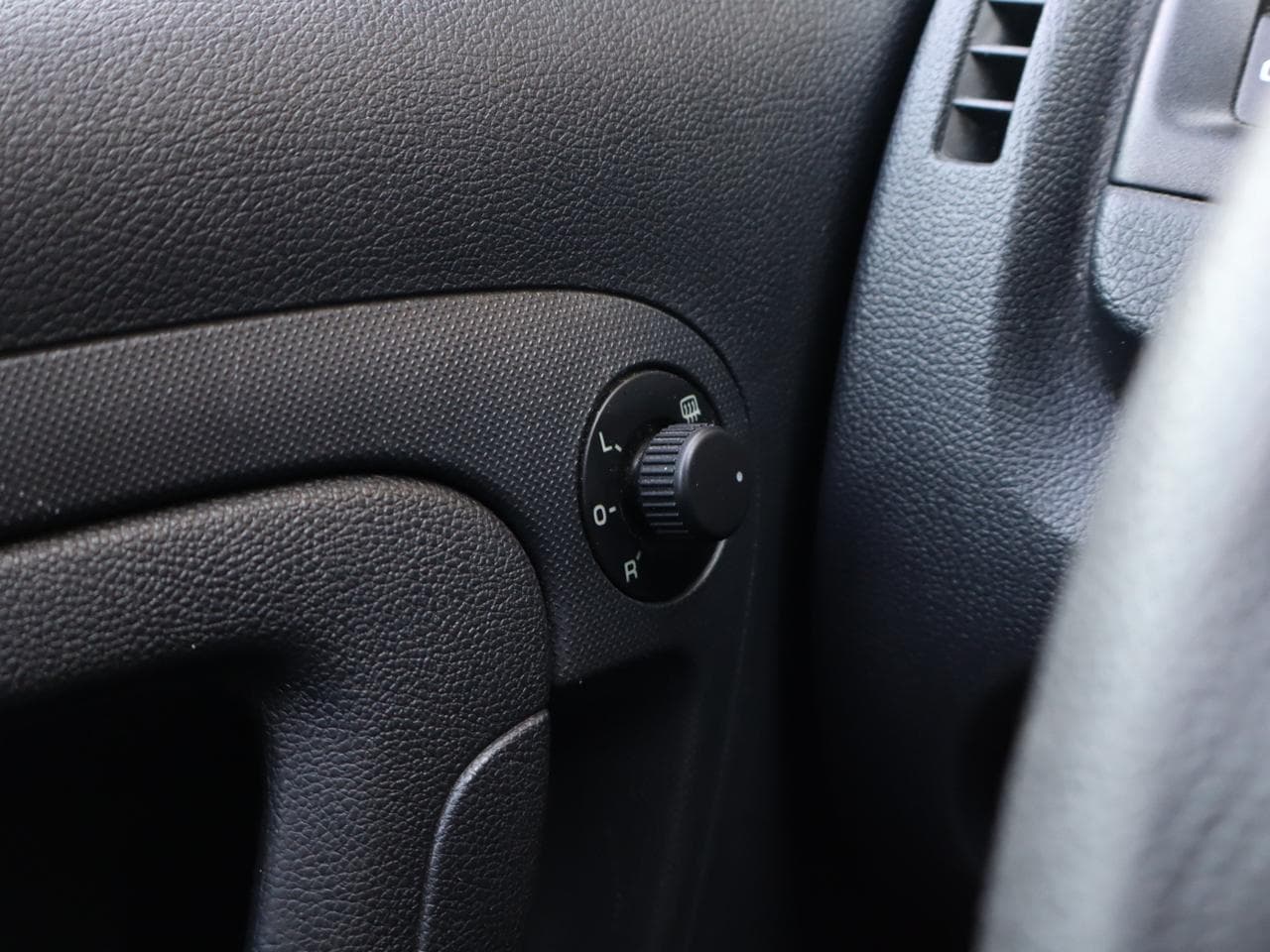 2011 Škoda Fabia - 19