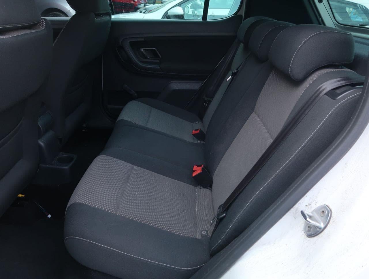 2012 Škoda Fabia - 15