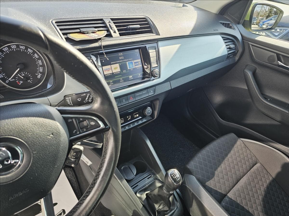 2015 Škoda Fabia - 13